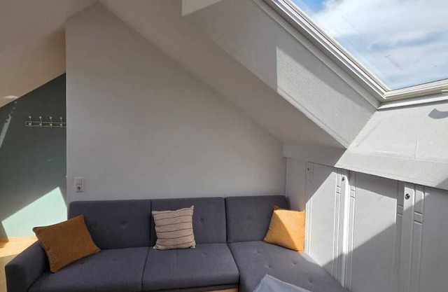 Modern vacation apartment in the countryside - lakes, cycle path & events nearby