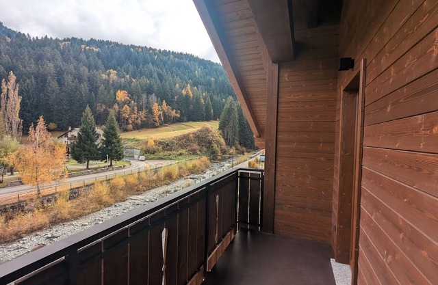 Apartment '6' with Mountain View, Shared Garden and Wi-Fi