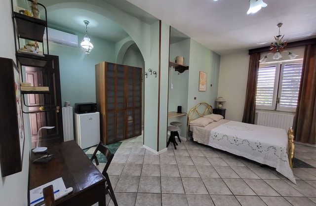Amodio Apartments