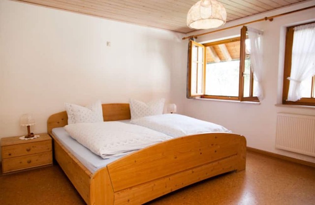 Apartamento 'Ferienwohnung Schwalbennest' con vistas a la montaña, balcón y Wi-Fi