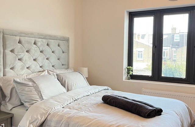 Modern Cozy Studio – Fast Links to Central London!