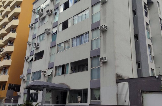 Cozy Apartment 300m from the Beach in Balneário Camboriú San Isidro Building!