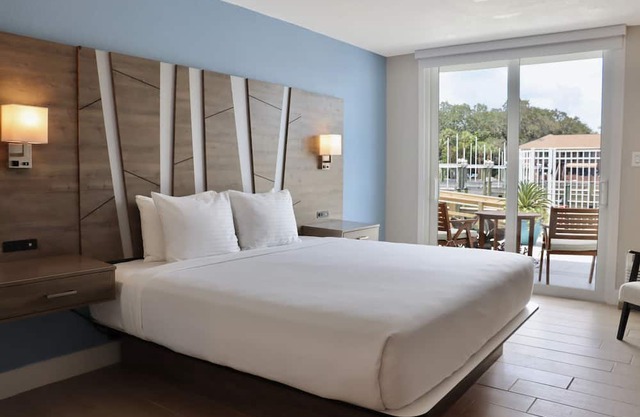 Coastal Vibes Await: Dive into Adventurous Excursions and Tranquil Evenings