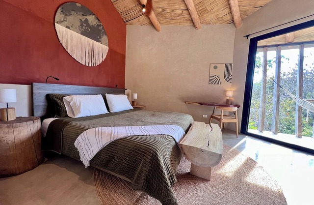 Moon Shape Villa with 360-degree Mountain Views