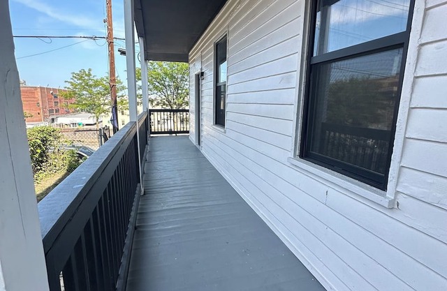 Modern corporate apartment in charming Cincinnati with AC, WiFi