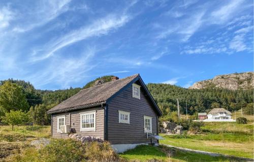 1 Bedroom Beautiful Home In Korssund