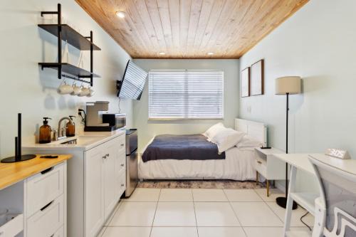 Cozy Stuart City Studio Retreat home