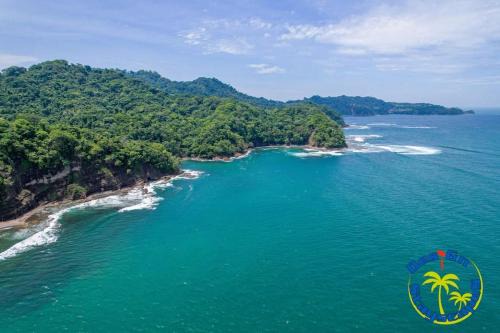 New! Welcome to casa Jaguar modern beach front home