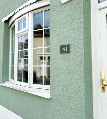 Little Sage House Newly Refurbished with Garden - Hot Tub - Sleeps 6