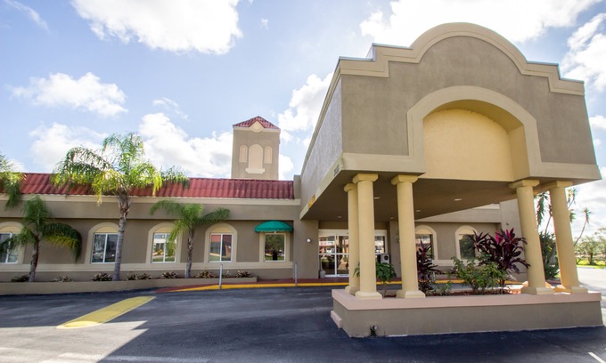Titusville Hotel | Quality Inn Kennedy Space Center