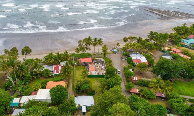 Esterillos Casa | Little, cozy house near to the beach.