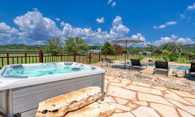 Wimberley Casa | The Main House at D2 Farms I Couples retreat with hot tub and pool.