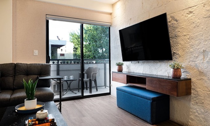 Monterrey Apartamento | Spacious, modern with amenities in Tulancingo 2