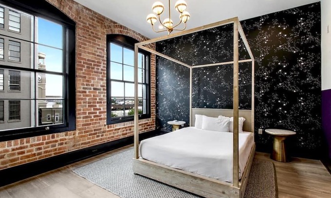 Central Business District Casa | Roami at The Brandywine |Rooftop Pool |4 Bed Combo