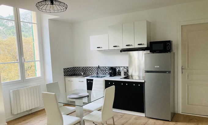 Sospel Apartamento | Charming apartment in a magnificent residence