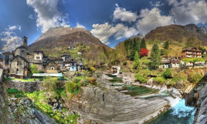 Brissago Apartamento | In the middle of the historic old town with a dream view of Lake Maggiore