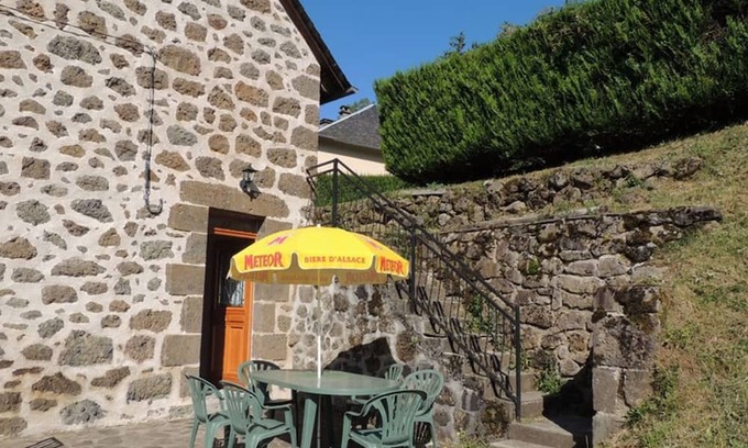 Saint-Projet-de-Salers Cabaña | Gite Saint-Projet-de-Salers, 2 bedrooms, 4 persons