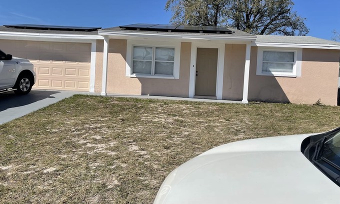 Jasmine Lakes Casa | Lovely 4-bedroom house with fitness room, WiFi in Port Richey
