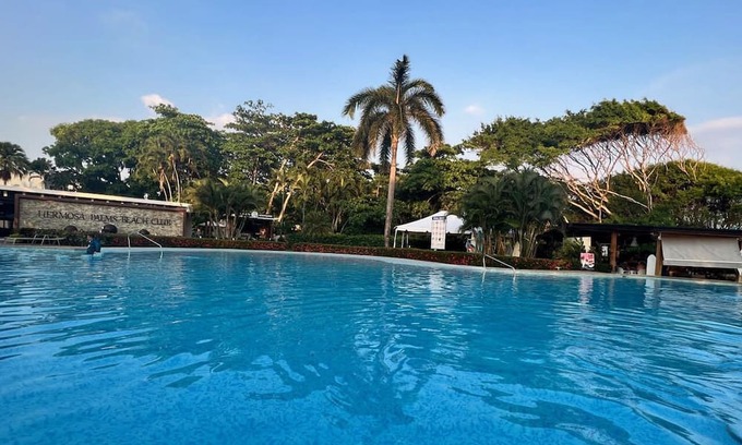 Playa Hermosa Casa | New! Hermosa Palms Beautiful 3Bedroom Unit! 6 Pax