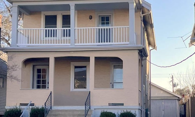 Norwood Casa | Hunter #2, Private One Bed near Xavier & Downtown