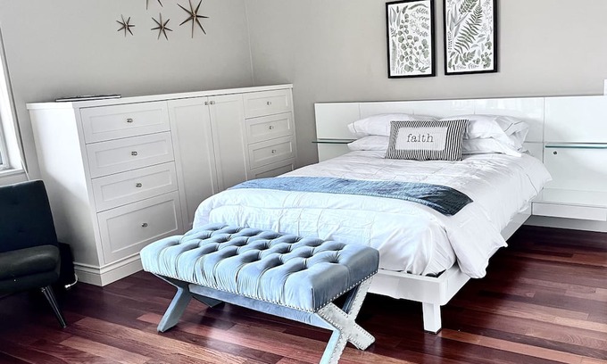West Vancouver Apartamento | Ocean View Luxury Suit Room With Patio
