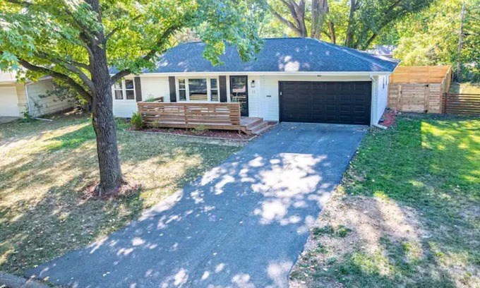 Columbia Casa | Remodeled and centrally located home in Columbia