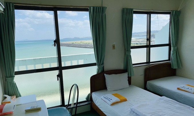 Ishikawa Casa | Twin room Hotel Shiosai / Uruma Okinawa