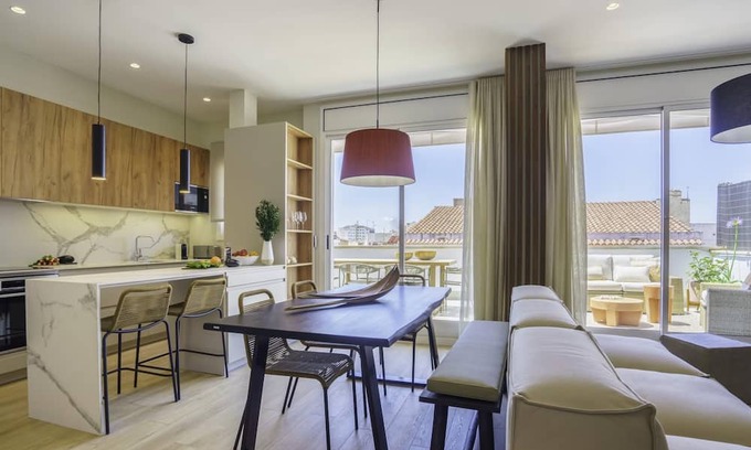 Centro de Sitges Apartamento | Sitges Spaces Mediterranean Penthouse-2 B.R. / 2 Baths / Terrace- Up to 4 People
