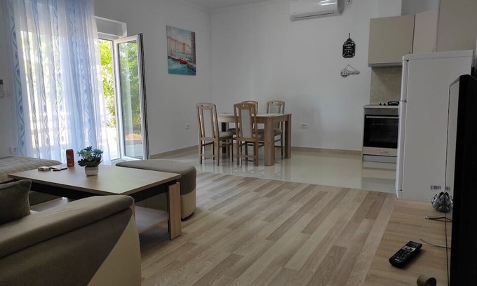 Neum Apartamento | One bedroom apartment with private parking