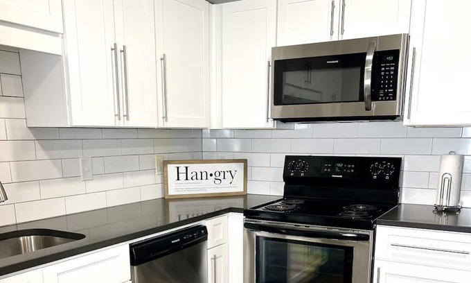Bolton Apartamento | Spacious 2 Bedroom Unit in Atlanta!
