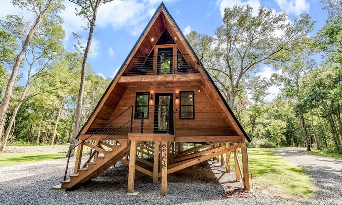 New Iberia Cabina | Modern A-Frame Cabin by Rip Van Winkle Gardens w/ Hot Tub & Fireplace!