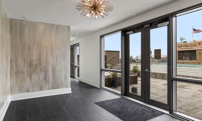 Central Business District Casa | Roami at The Brandywine | Pool | 6 Bed Combo PH