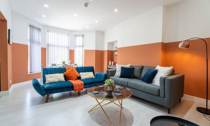 Newport Apartamento | Stylish and spacious 1Br apartment