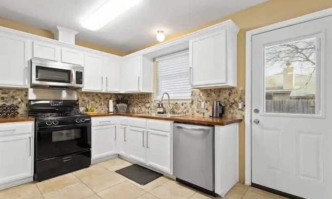 Austin Casa | Austin Menifee house