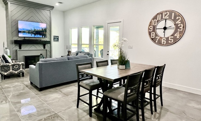 Trinity Casa | Lakefront property located in a private golf course community