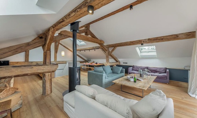 Praranger Chalet De Esquí | Chalet Mardinian - Four Bedroom Chalet, Sleeps 12