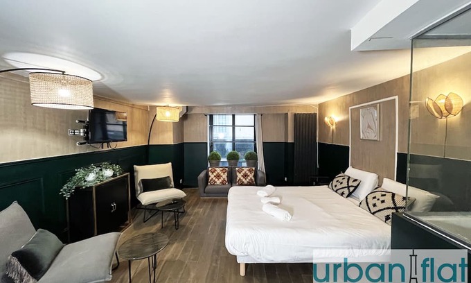 Quartier du Mail Apartamento | Urban Flat 31 - Charming Triplex in Paris