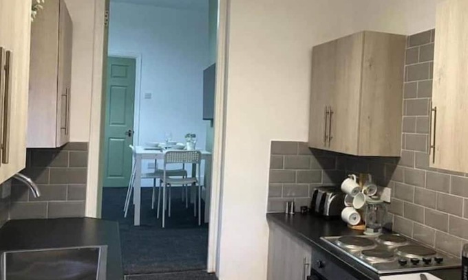 Gateshead Apartamento | 3 bdrm flat 5 beds, free parking