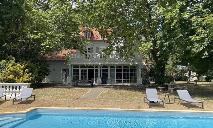 Saint-Julien-en-Born Casa | Maison de Prestige Avec Piscine à Quelques Minutes de L'océan