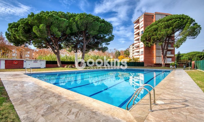 Platja d'Aro Apartamento | APARTMENT FOR 4 PEOPLE WITH POOL AND TERRACE NEAR THE BEACH AND SHOPPING AREA