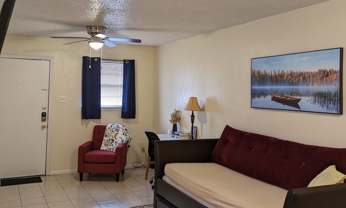 Copperas Cove Apartamento | 1 BR APT w/Kitchen, Sleeps Four! Ideal for PCSing In or Out. No extra fees