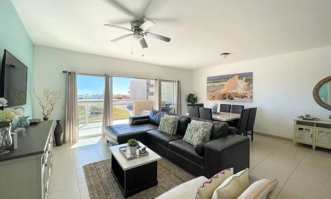 Las Conchas Condominio | Modern Ocean View Condo with Pools & Gym