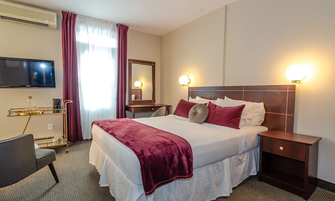 Sainte-Marie Casa | Spa for Couple in Romantic Room at Hotel Boutique