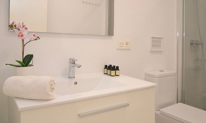 Santa Cruz de Tenerife Apartamento | 30m2 distributed in cozy open and bright spaces.