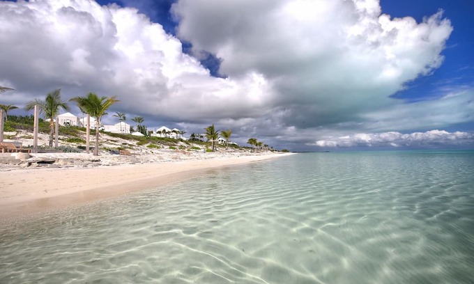 Long Bay Hills Casa | Villa DelEvan 4F - 12 min. walk from the pristine Long Bay Beach,