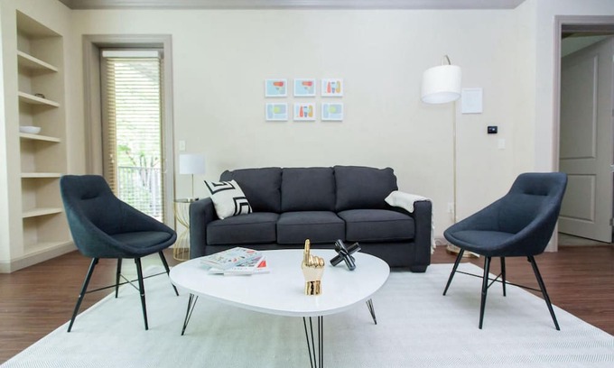 Central West End Apartamento | St. Louis | Gorgeous 2BD/2BA Central West End Apartment