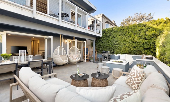 South Mission Beach Casa | Mission Point Buyout by AvantStay | Two Unit Buyout w/ Patio & Close to Beach!