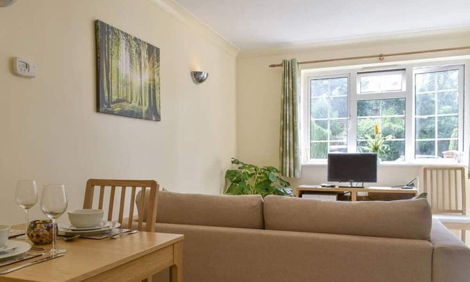 Verwood Casa | Cosy annexe, 4 person, nearby to beach and forests