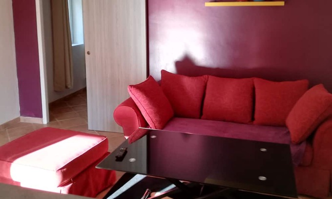Villeneuve-sur-Vere Apartamento | cozy little nest