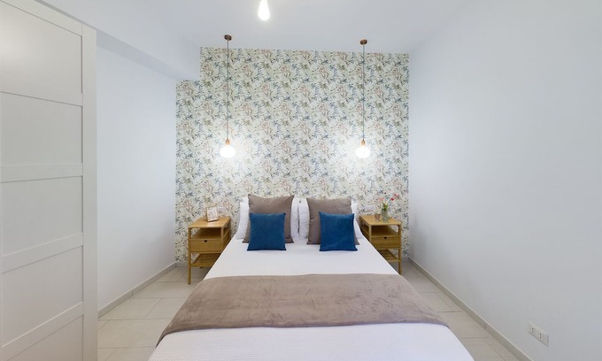 Rione XIV Borgo Casa | Proserpina's Garden